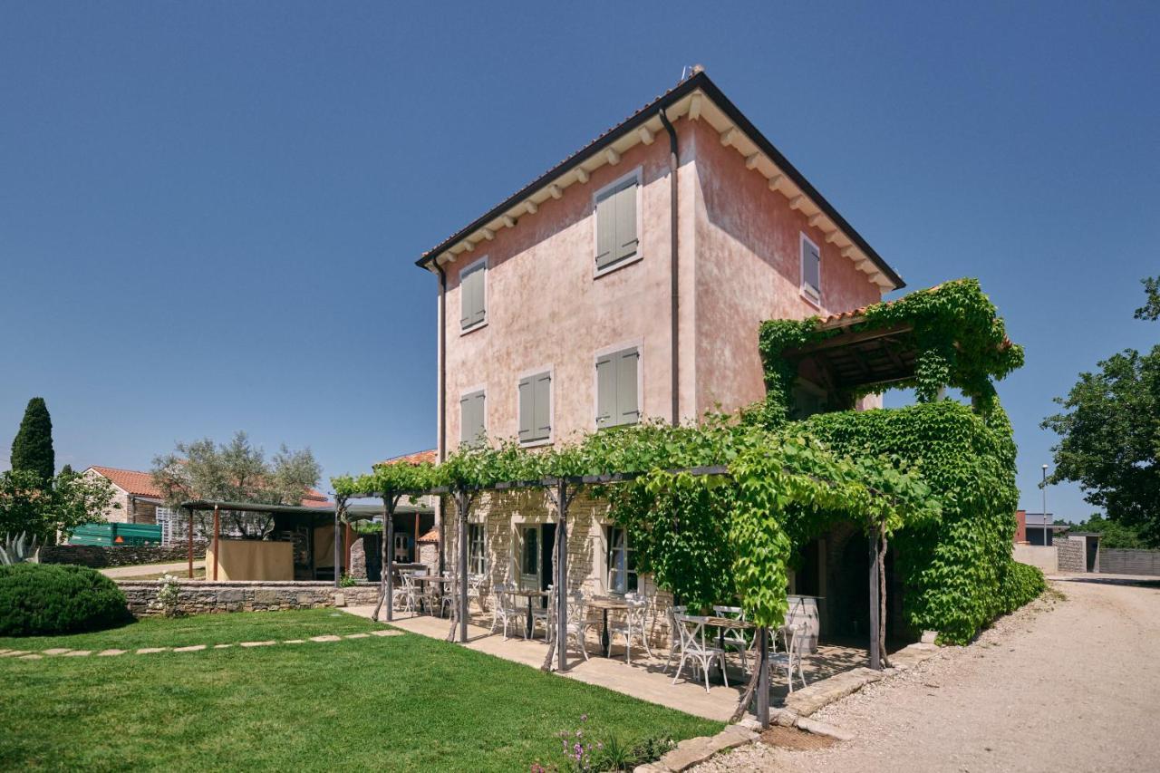 Winery Cuj Bed & Breakfast Vilanija Екстериор снимка